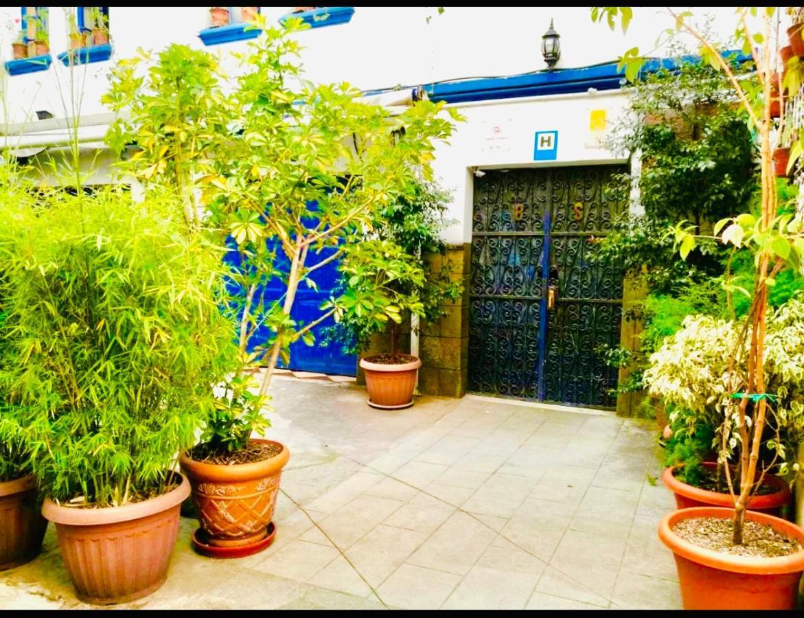 Hotel Cantuna Quito Exterior photo