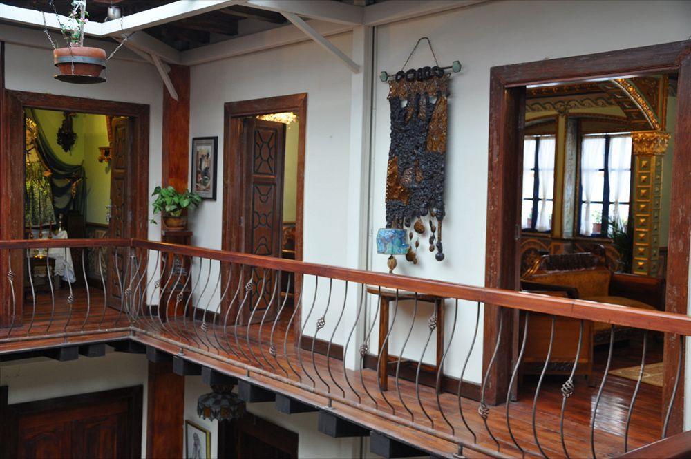 Hotel Cantuna Quito Exterior photo