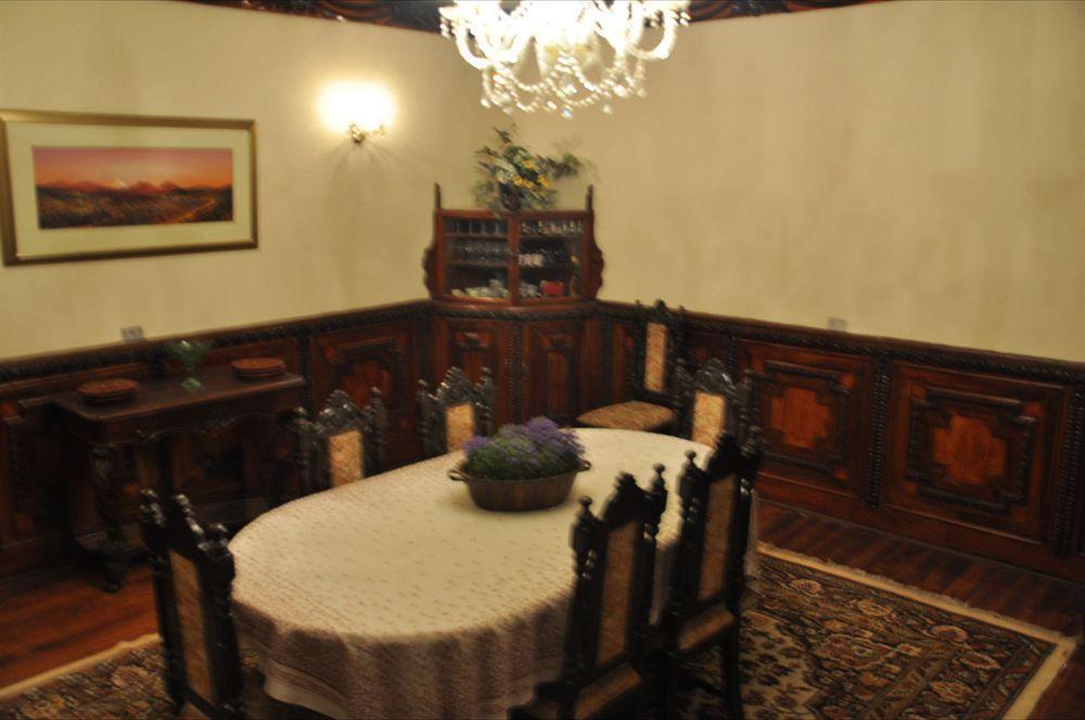 Hotel Cantuna Quito Exterior photo